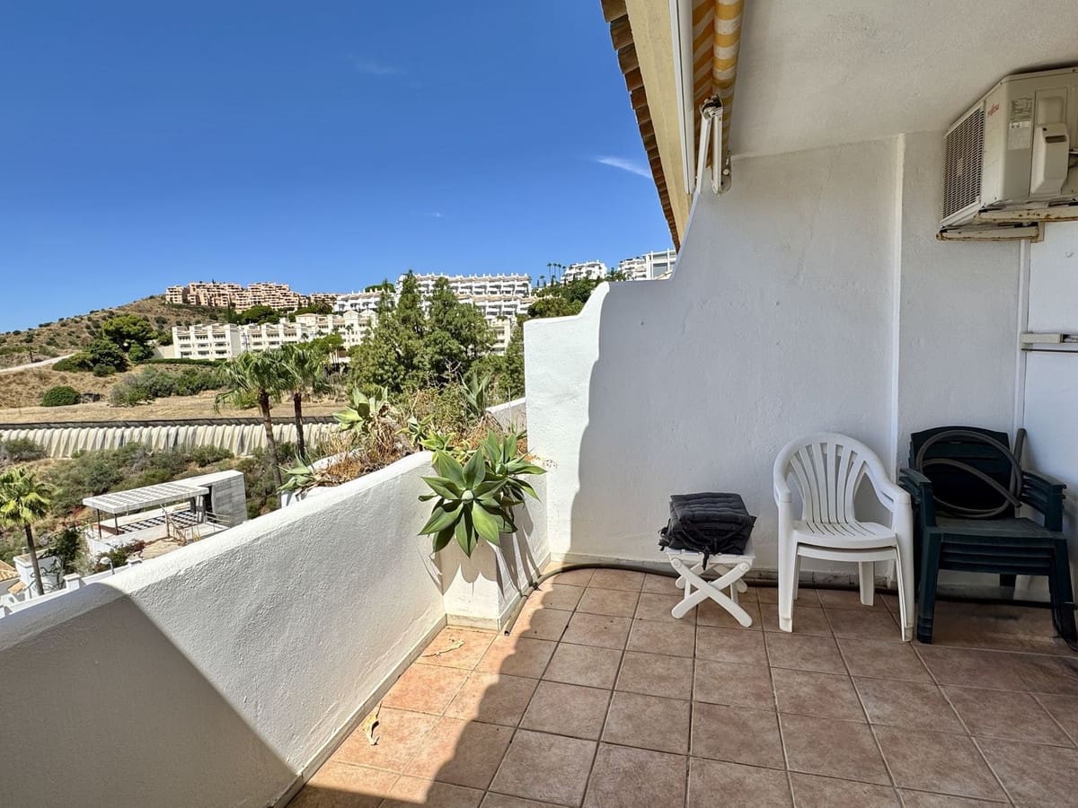 3 makuuhuone Kattohuoneisto myytävänä paikassa Calahonda mukana uima-altaan 
autotalli - 449 000 € (Ref: 10088844)