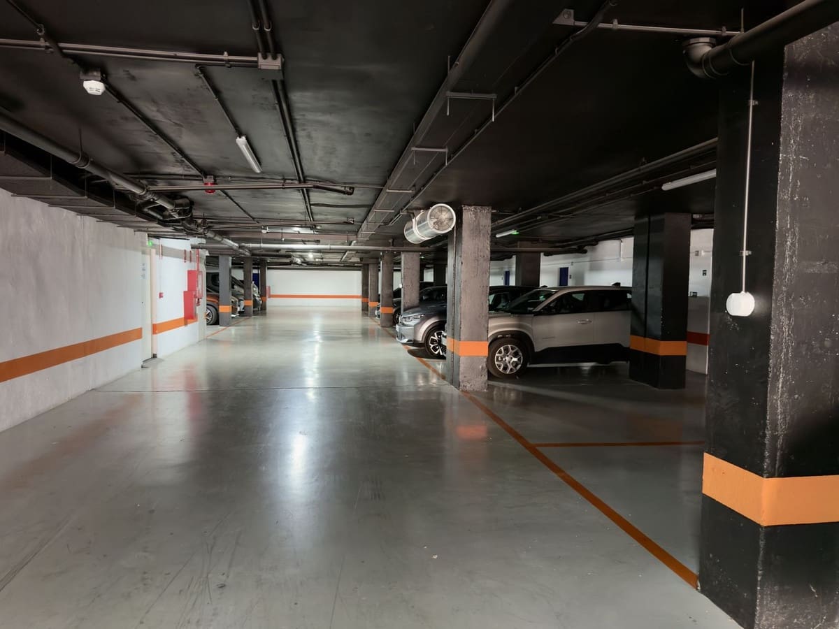 3 soveværelse Lejlighed til salg i Mijas Costa med swimmingpool garage - € 389.000 (Ref: 10088845)