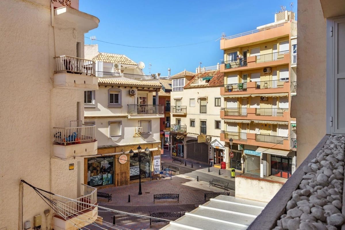 2 bedroom Apartment for sale in Fuengirola - € 519,500 (Ref: 10088847)
