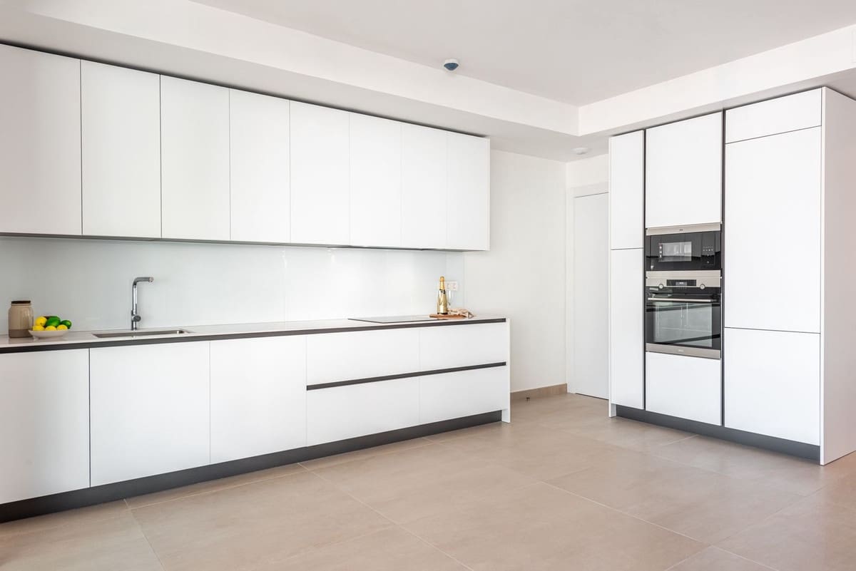 2 Zimmer Penthouse zu verkaufen in Fuengirola mit Pool Garage - 960.000 € (Ref: 10088848)