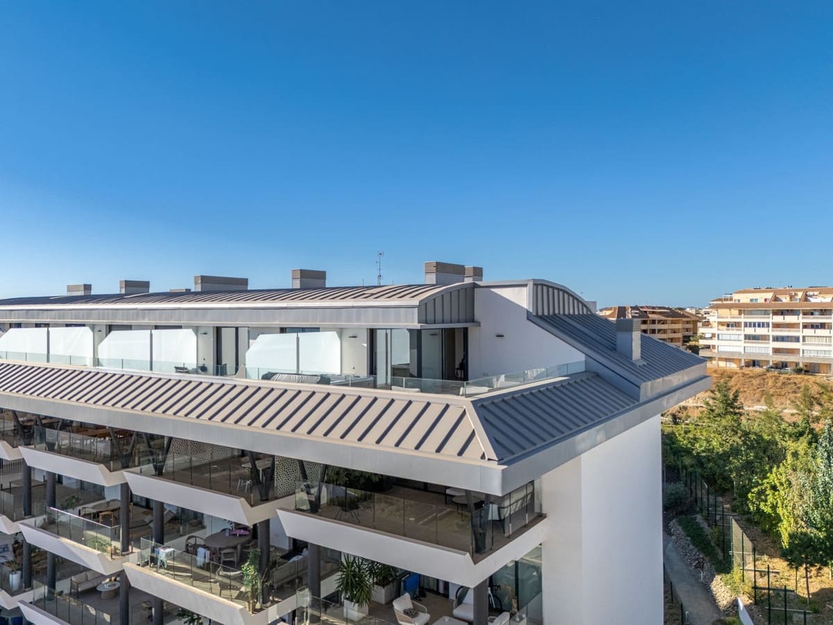 2 Zimmer Penthouse zu verkaufen in Fuengirola mit Pool Garage - 960.000 € (Ref: 10088848)