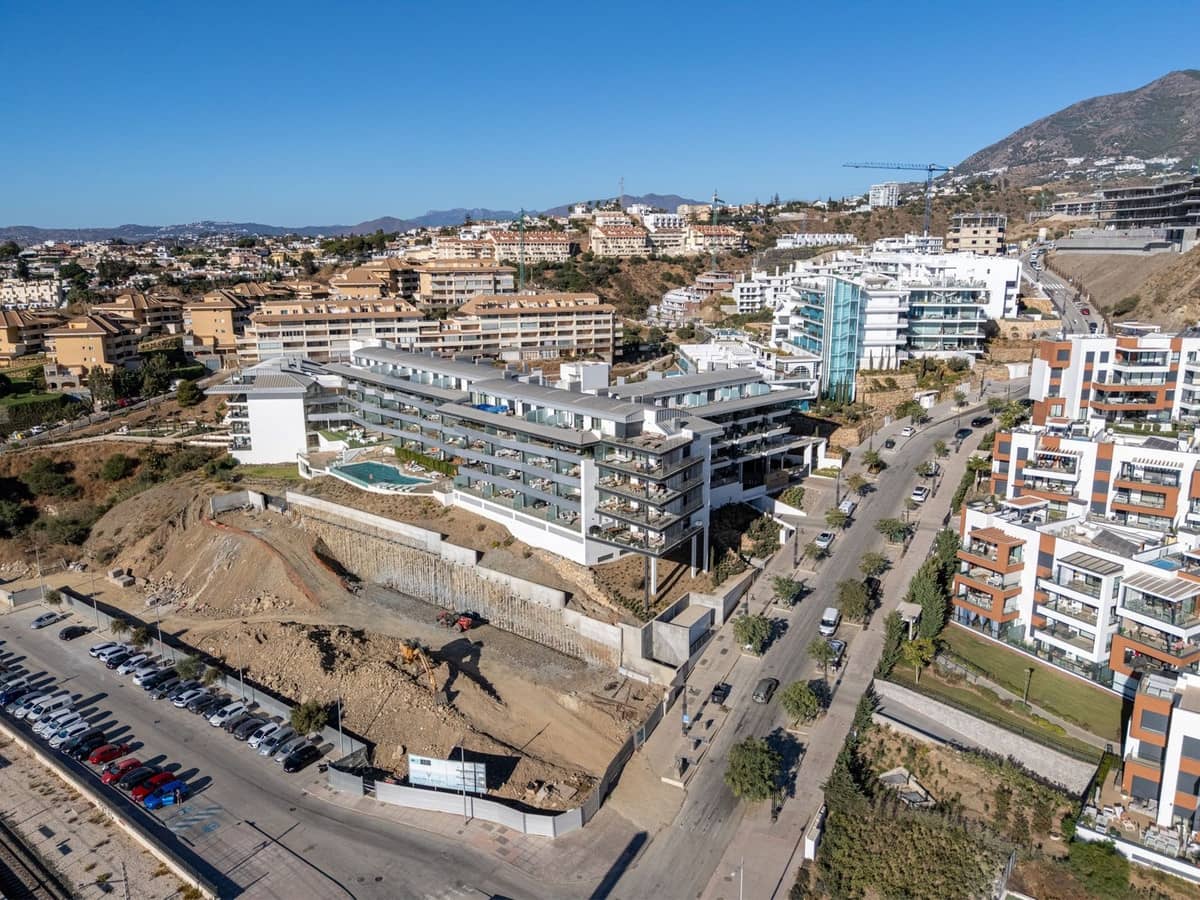 2 Zimmer Penthouse zu verkaufen in Fuengirola mit Pool Garage - 960.000 € (Ref: 10088848)