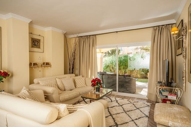 2 Zimmer Apartment zu verkaufen in Marbella mit Pool - 569.995 € (Ref: 10094215)
