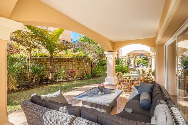 2 Zimmer Apartment zu verkaufen in Marbella mit Pool - 569.995 € (Ref: 10094215)