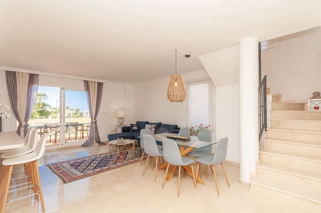 2 sovrum Takvåning till salu i Marbella med garage - 495 000 € (Ref: 10094216)
