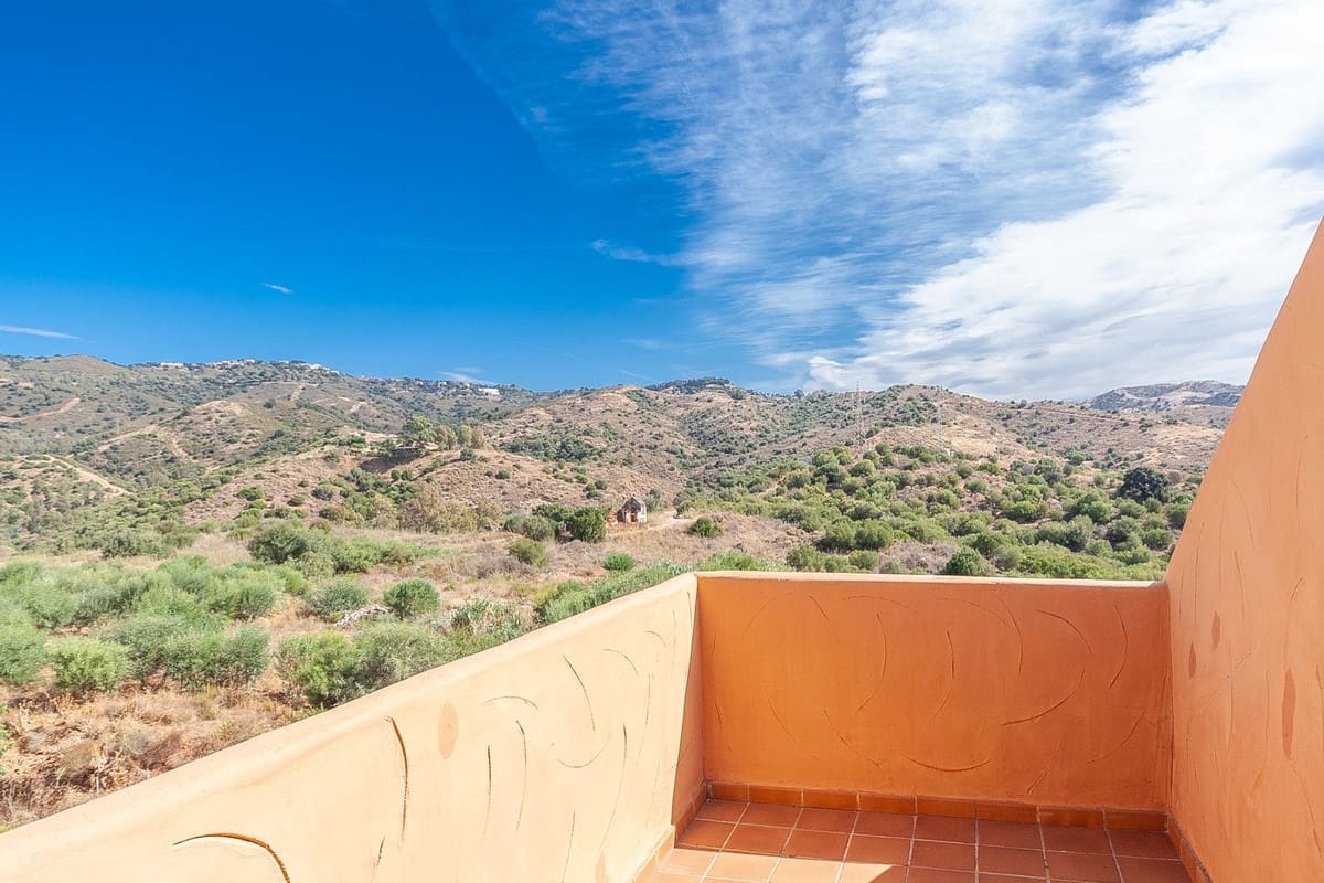 2 sovrum Takvåning till salu i Marbella med garage - 495 000 € (Ref: 10094216)