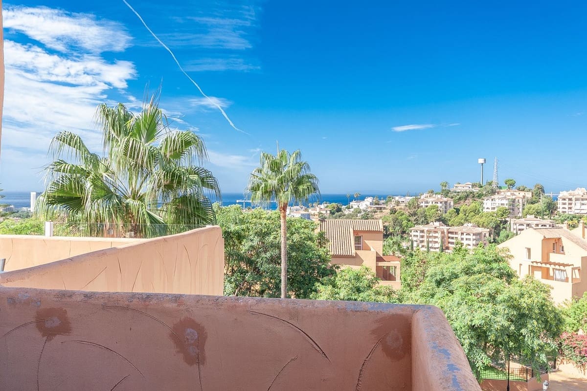 2 sovrum Takvåning till salu i Marbella med garage - 495 000 € (Ref: 10094216)