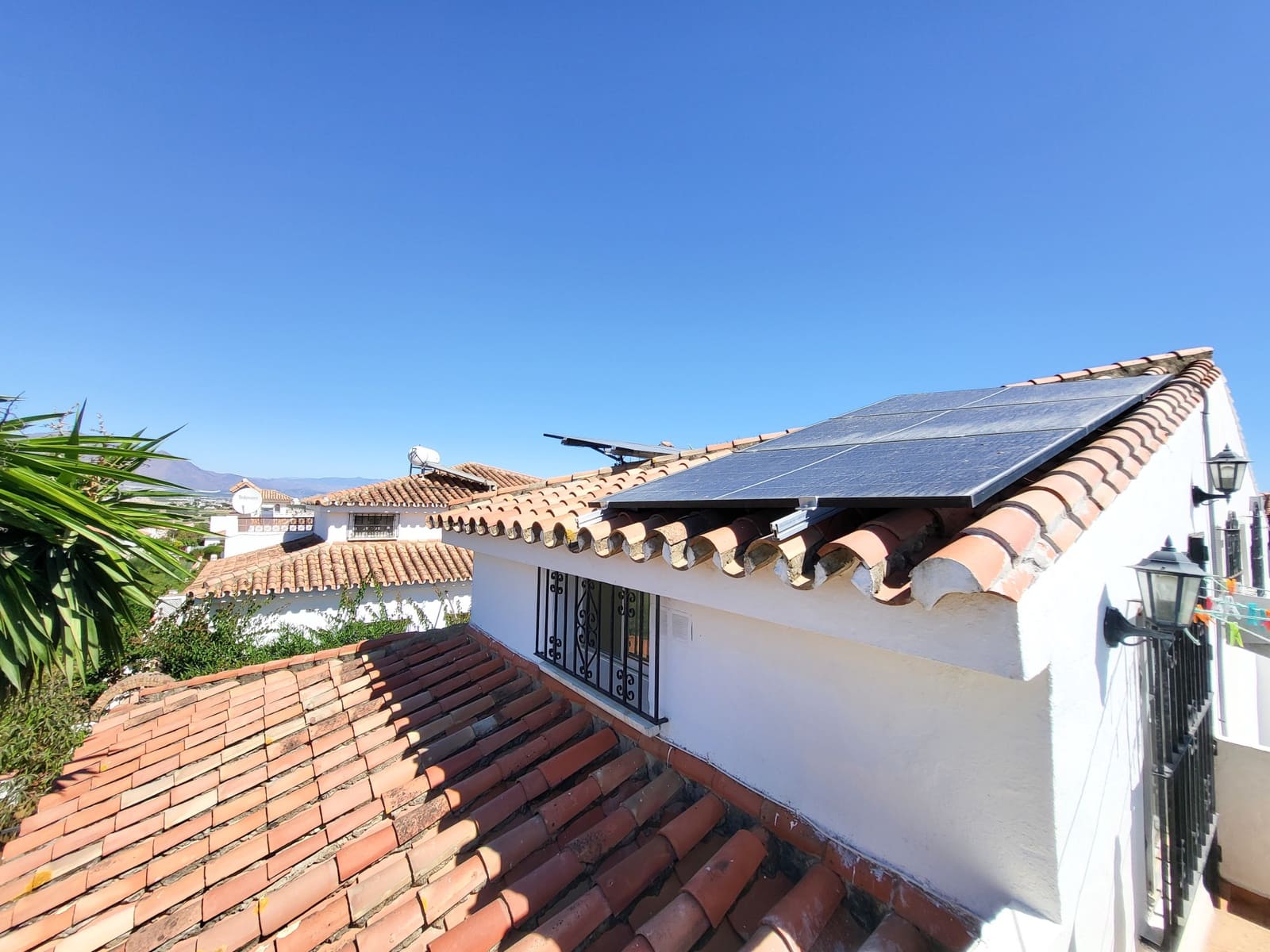 3 bedroom Semi-detached Villa for sale in La Duquesa / Puerto de la Duquesa with pool garage - € 329,000 (Ref: 10114562)