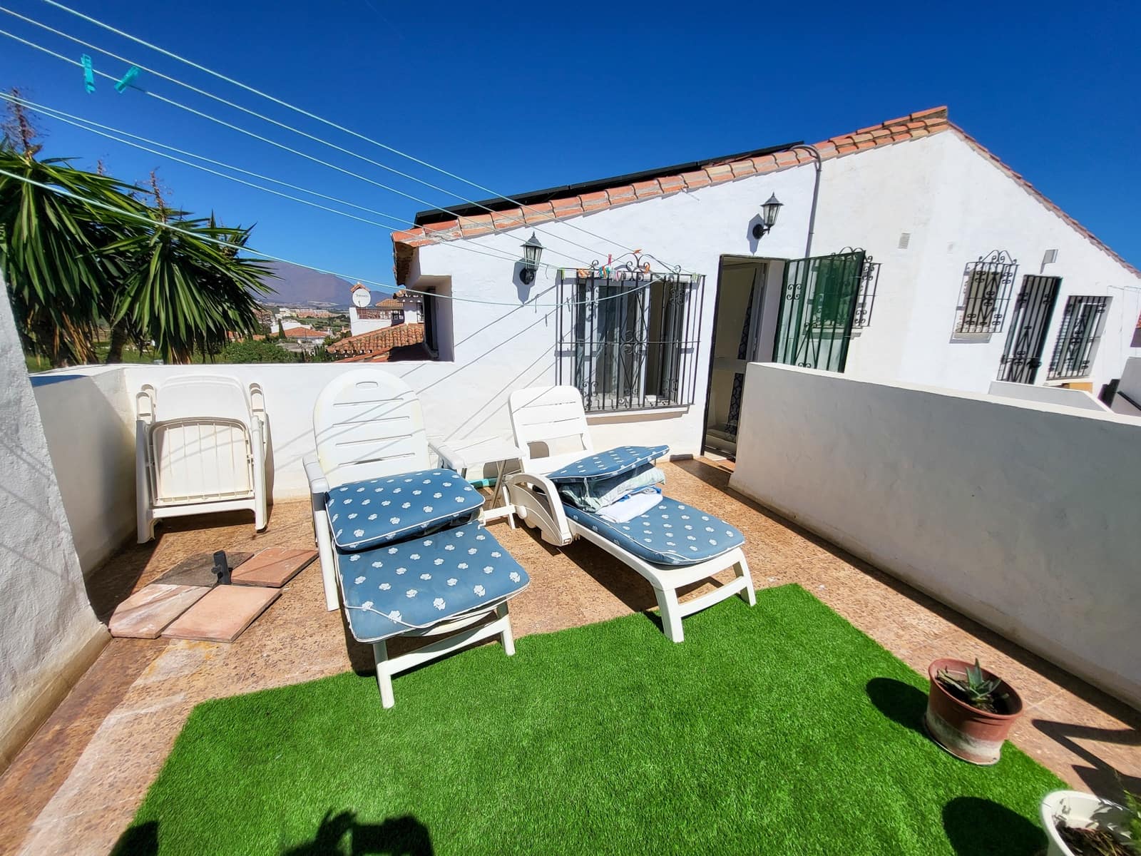 3 bedroom Semi-detached Villa for sale in La Duquesa / Puerto de la Duquesa with pool garage - € 329,000 (Ref: 10114562)