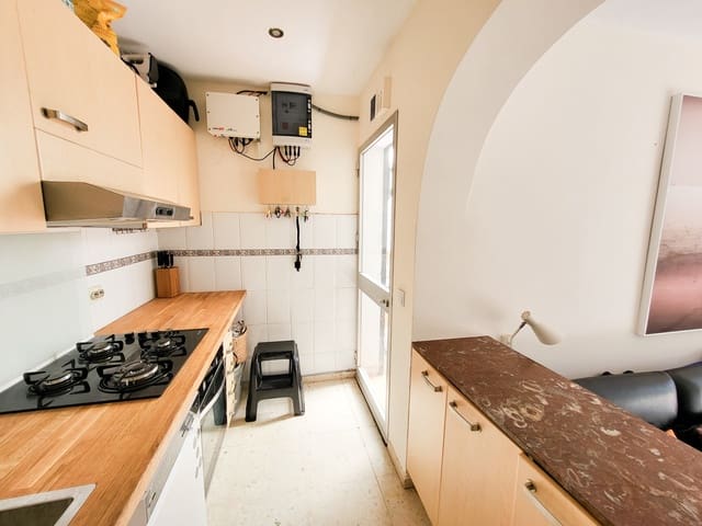 3 sovrum Semi-fristående Villa till salu i La Duquesa / Puerto de la Duquesa, Manilva med pool garage - 329 000 € (Ref: 10114562)