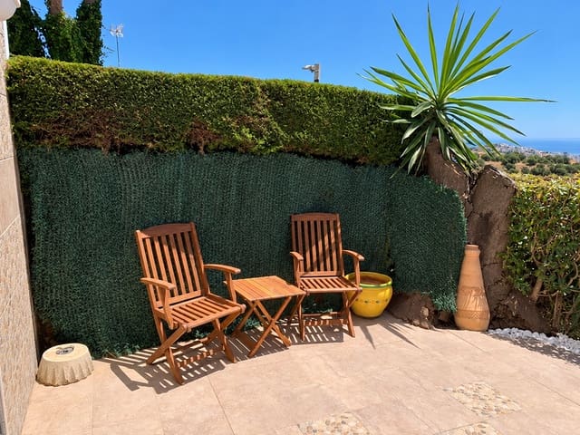 Apartamento de 2 habitaciones en Calahonda, Mijas en venta con piscina garaje - 260.000 € (Ref: 10118751)