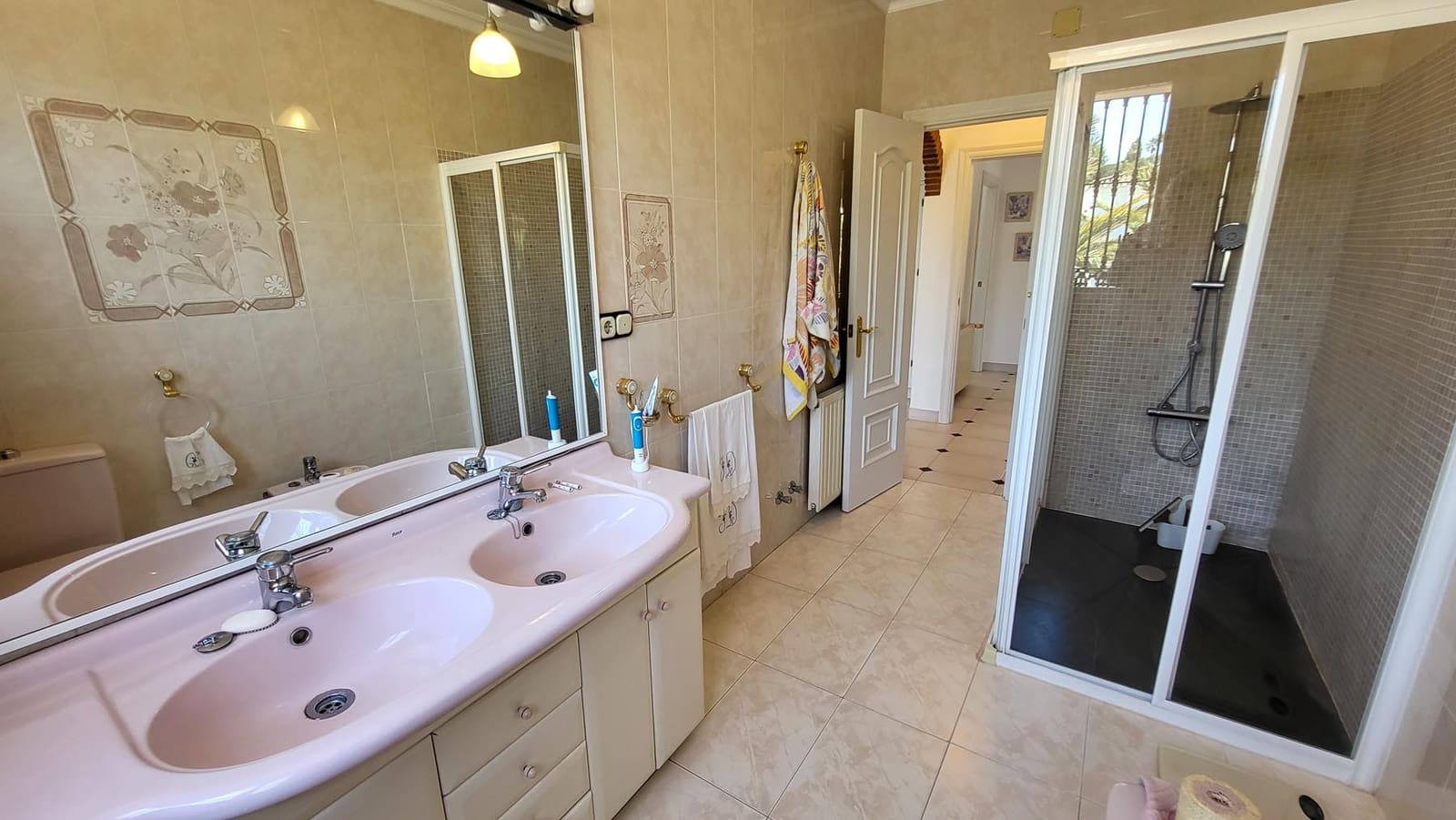 5 camera da letto Villa in vendita in Marbella con piscina garage - 1.300.000 € (Rif: 10127691)