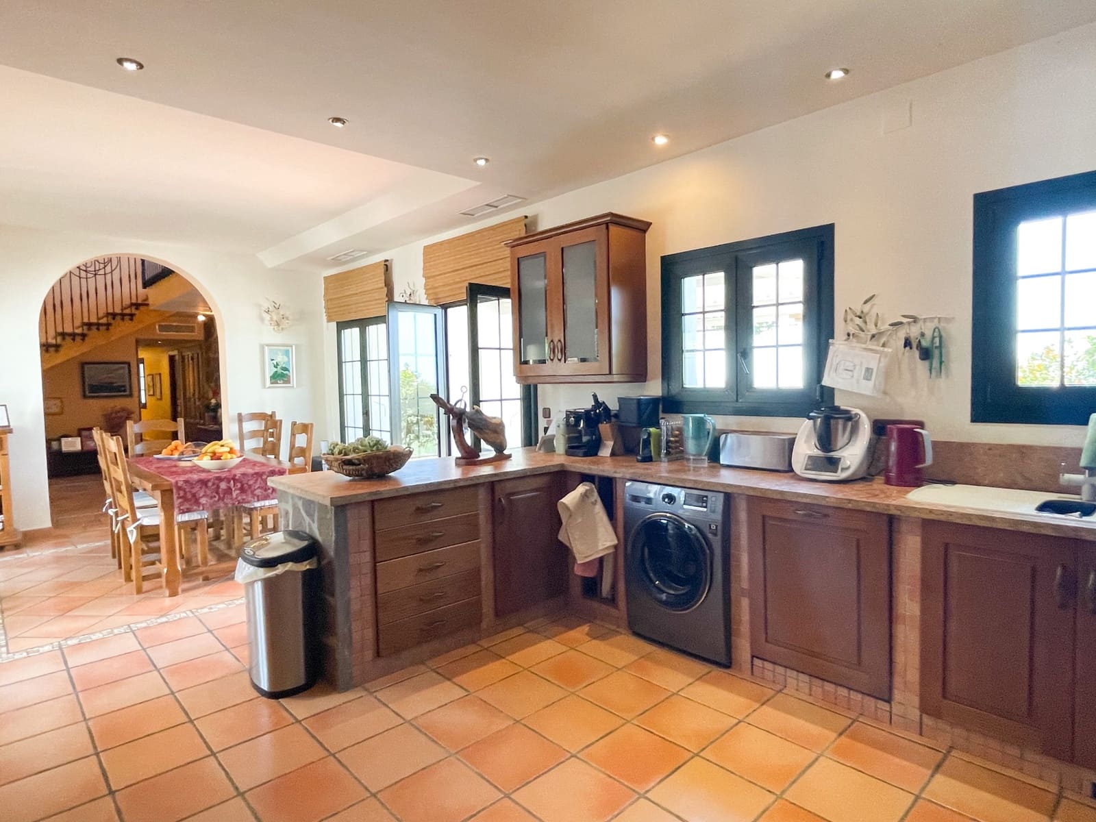 4 soverom Villa til salgs i Villanueva de la Concepcion med svømmebasseng garasje - € 1 690 000 (Ref: 10127693)