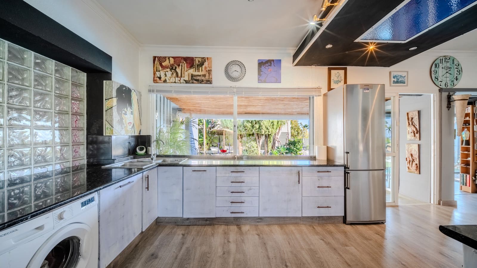 5 Zimmer Villa zu verkaufen in Estepona mit Pool Garage - 749.000 € (Ref: 10127694)