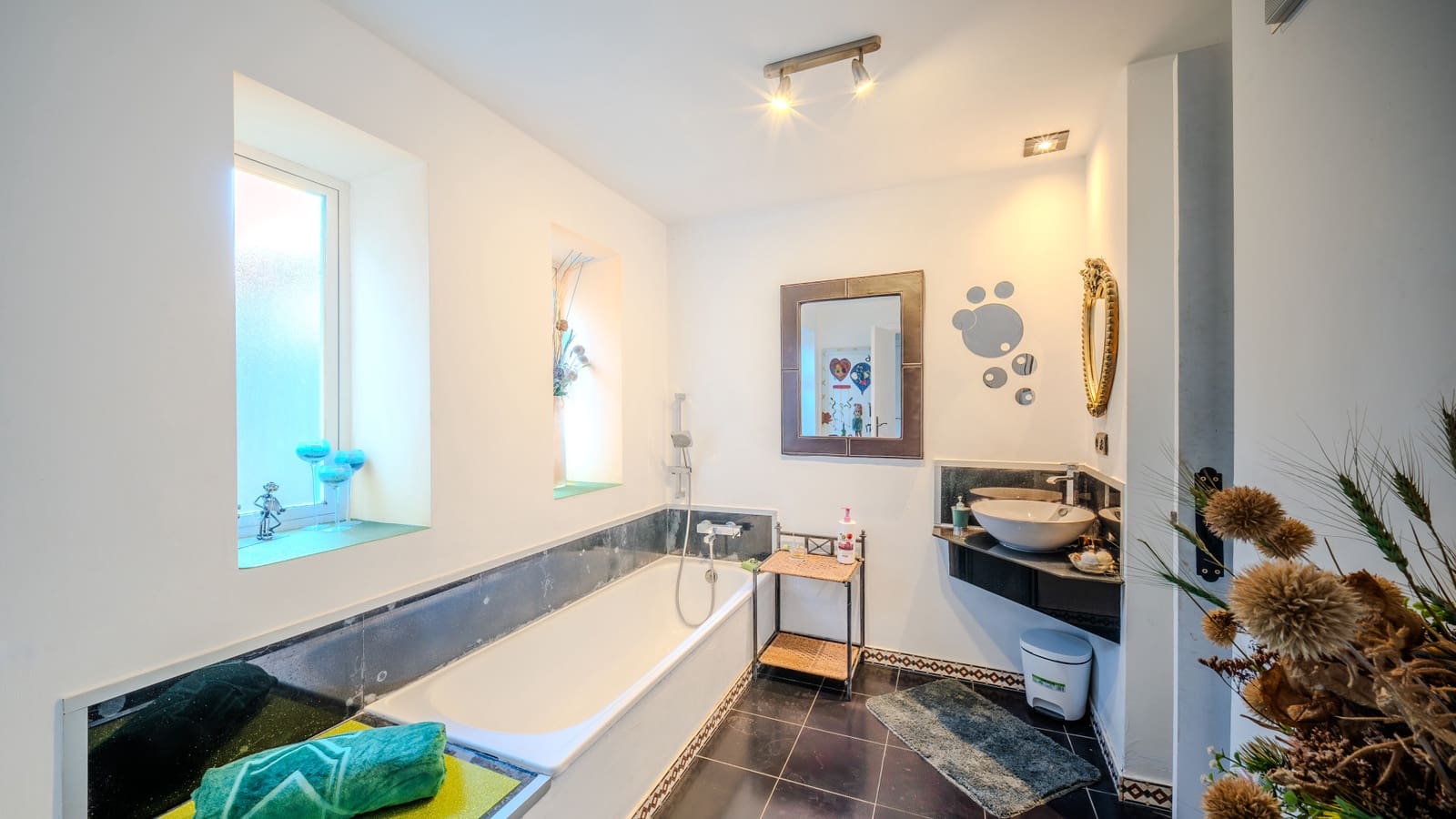 5 Zimmer Villa zu verkaufen in Estepona mit Pool Garage - 749.000 € (Ref: 10127694)