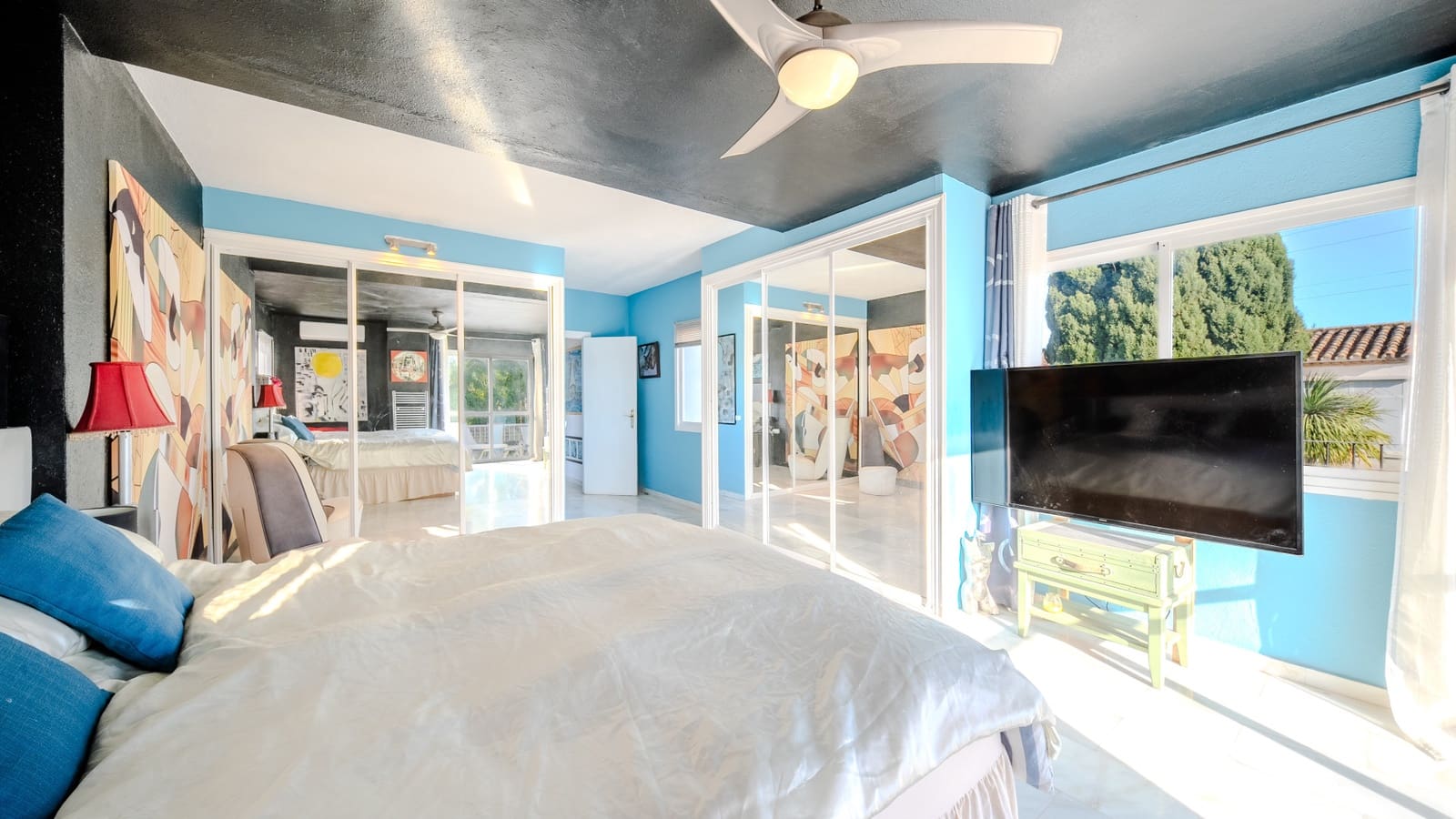 5 Zimmer Villa zu verkaufen in Estepona mit Pool Garage - 749.000 € (Ref: 10127694)