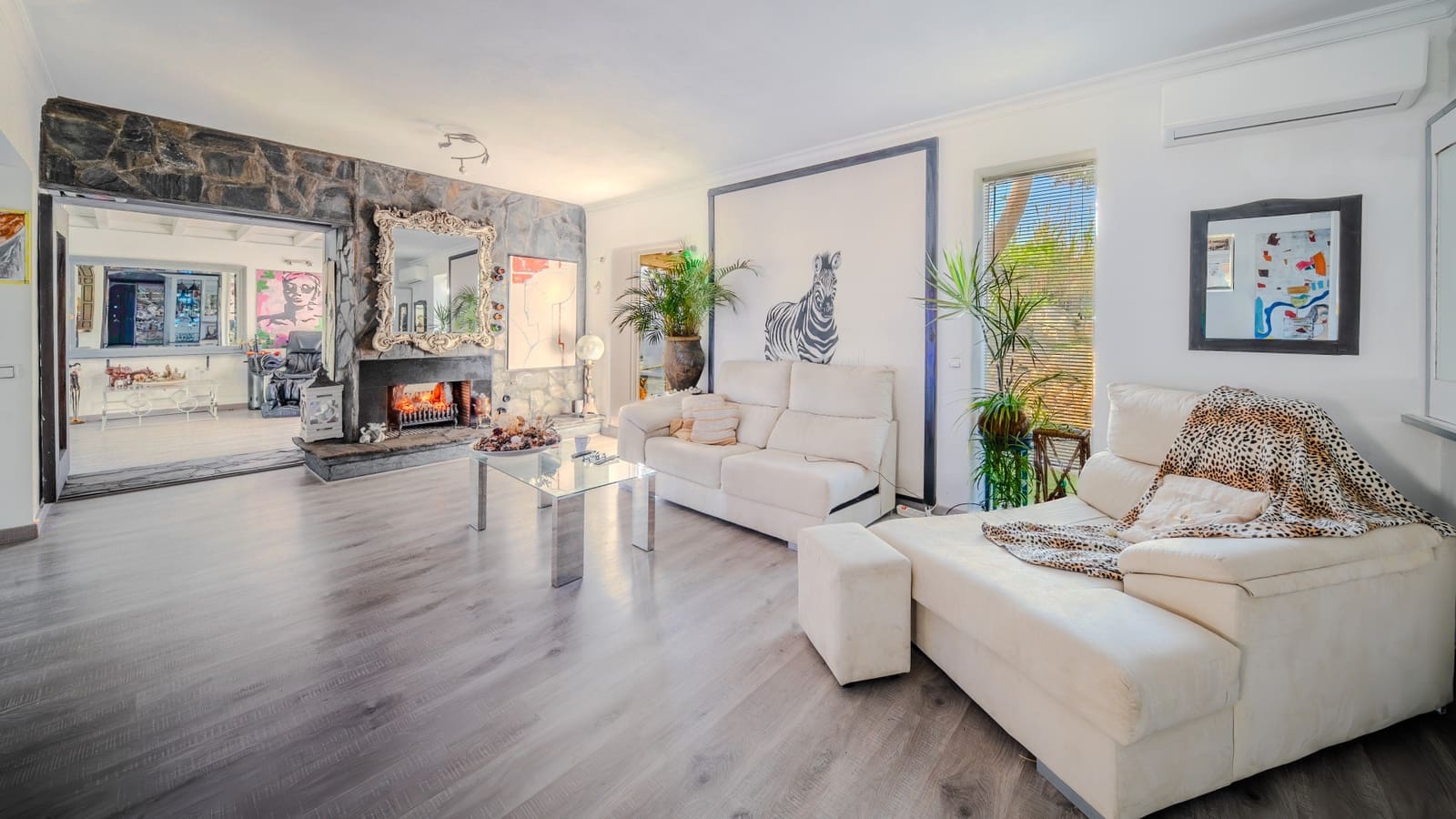 5 Zimmer Villa zu verkaufen in Estepona mit Pool Garage - 749.000 € (Ref: 10127694)