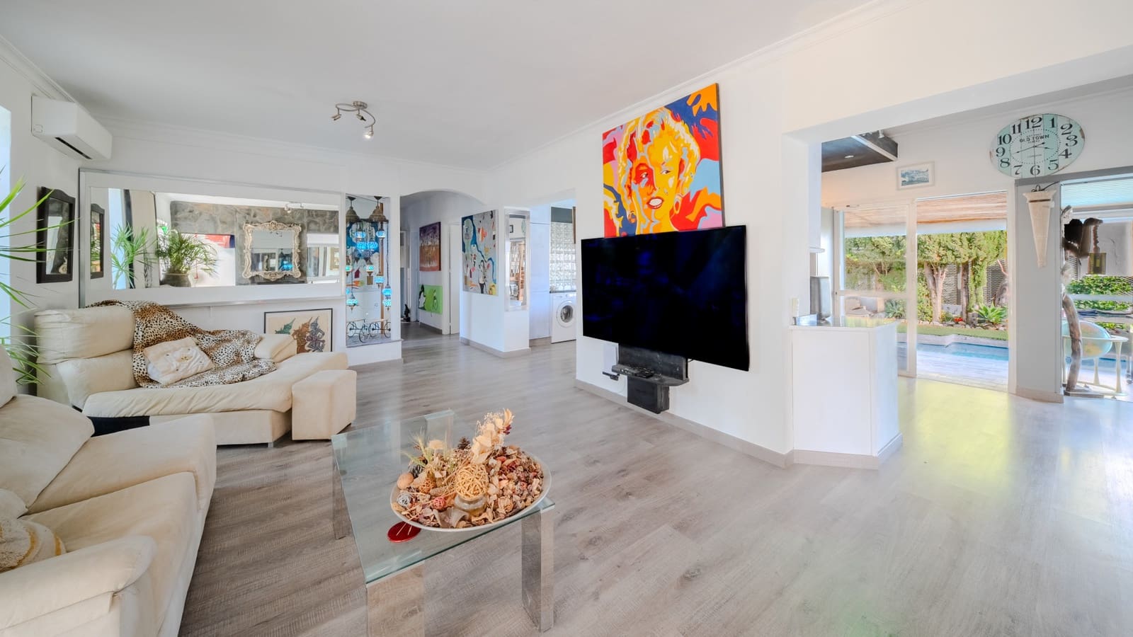 5 Zimmer Villa zu verkaufen in Estepona mit Pool Garage - 749.000 € (Ref: 10127694)