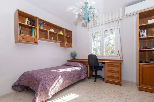 7 quarto Moradia para venda em Puerto de la Torre, Málaga cidade com piscina garagem - 1 799 000 € (Ref: 10131194)