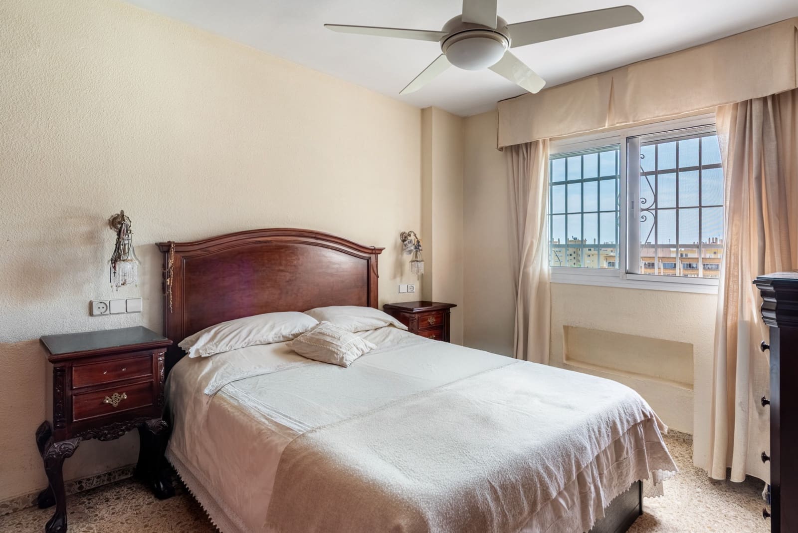 3 quarto Apartamento para venda em Fuengirola com piscina - 390 000 € (Ref: 10141673)