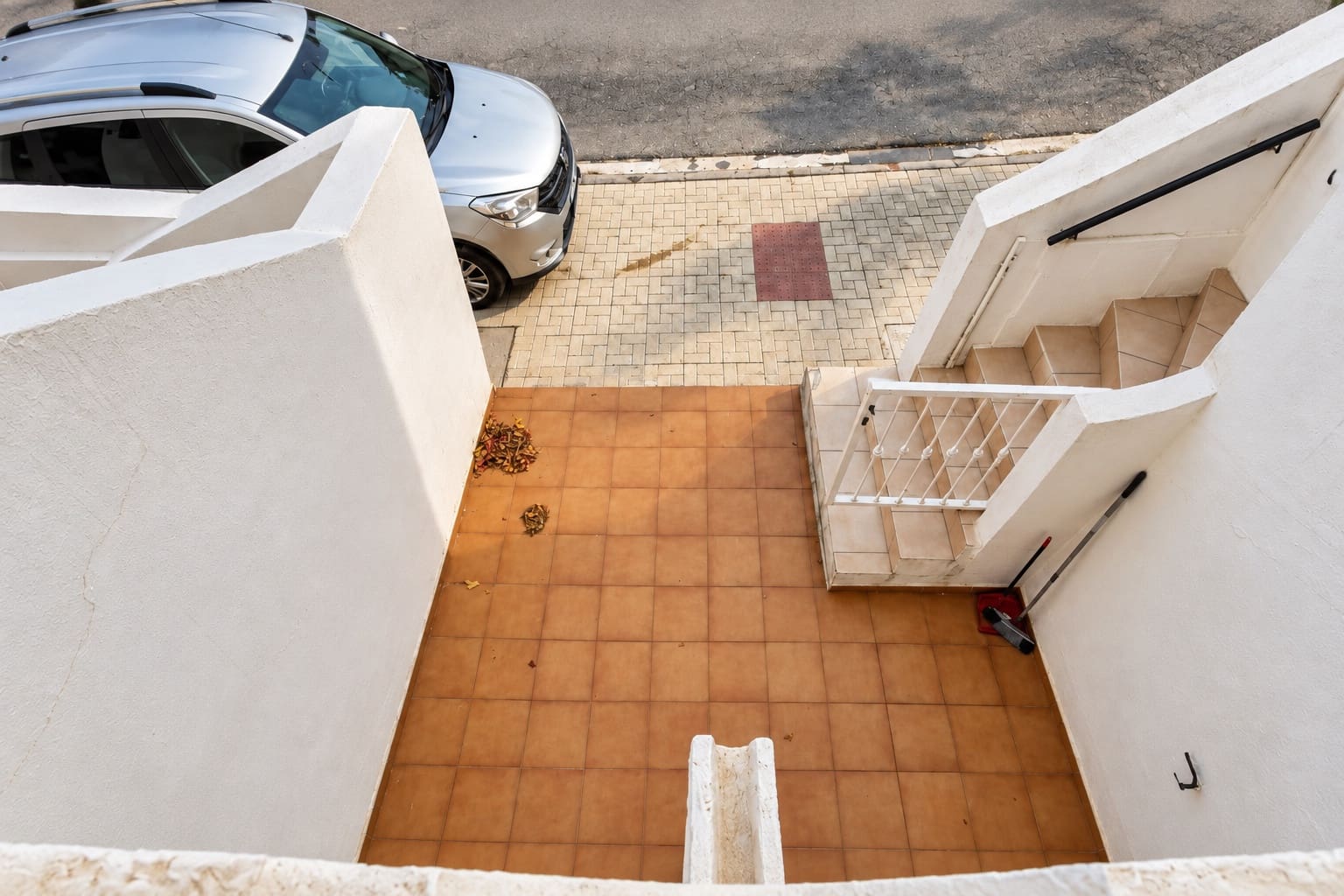 2 bedroom Townhouse for sale in Marbella with pool - € 295,000 (Ref: 10157246)