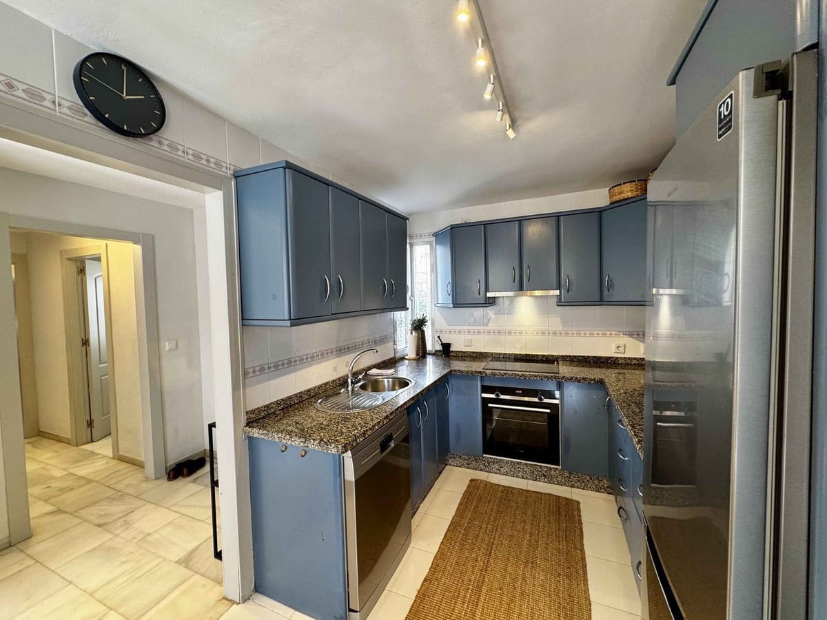 2 bedroom Townhouse for sale in Riviera del Sol with pool garage - € 479,500 (Ref: 10168191)