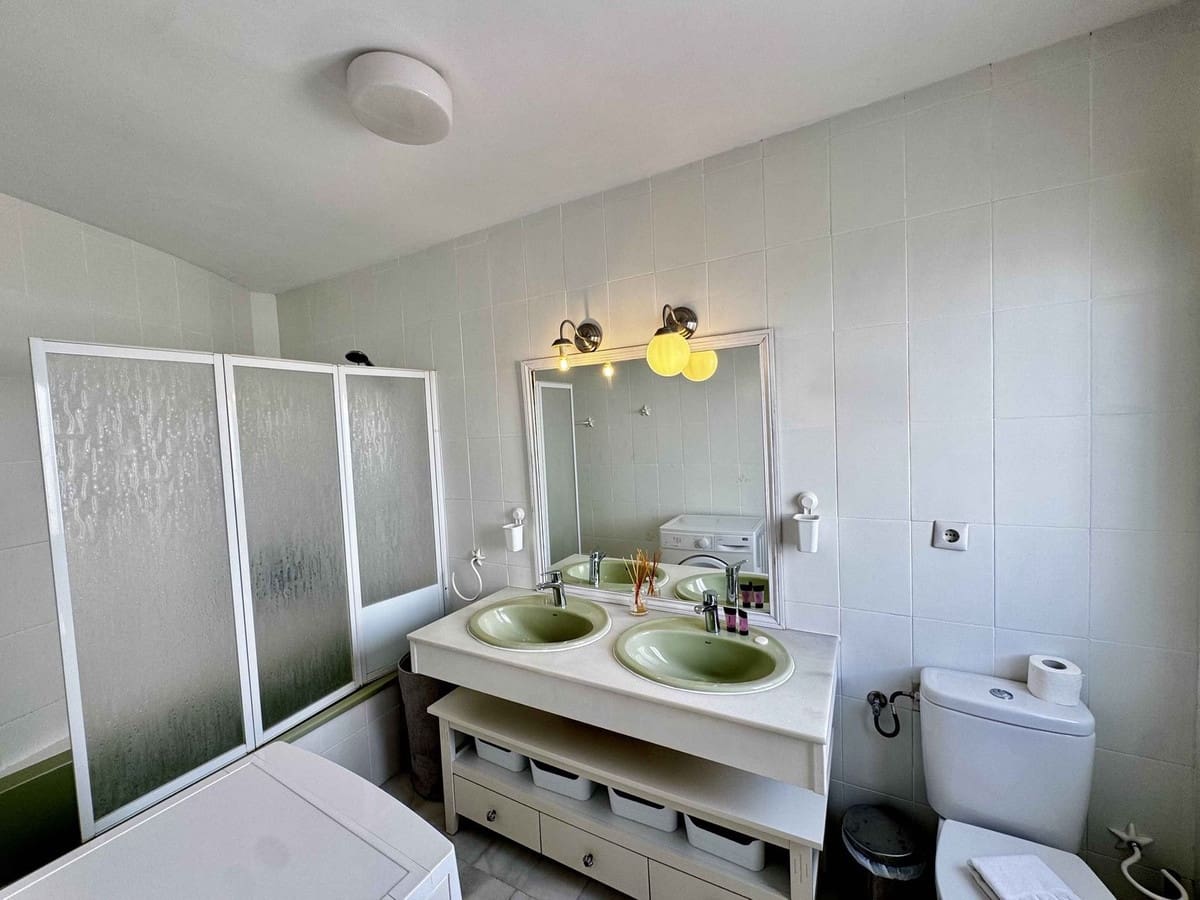2 bedroom Townhouse for sale in Riviera del Sol with pool garage - € 479,500 (Ref: 10168191)