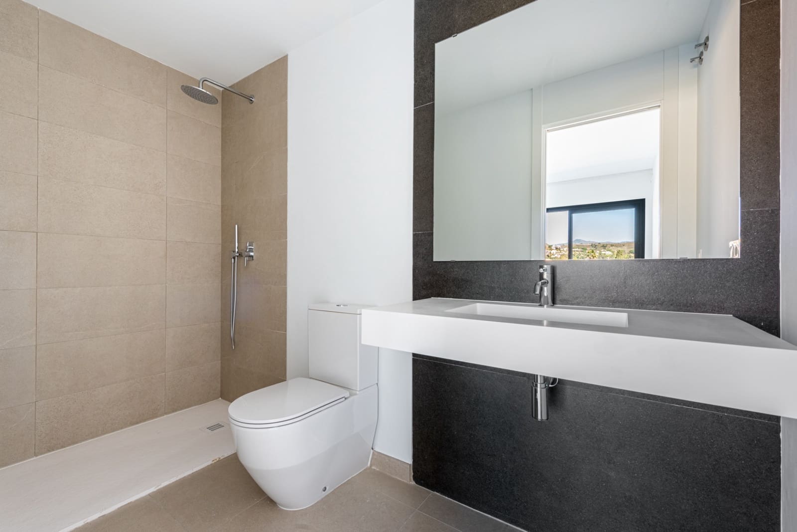 3 camera da letto Villetta Bifamiliare in vendita in Atalaya-Isdabe con piscina garage - 695.000 € (Rif: 10170537)