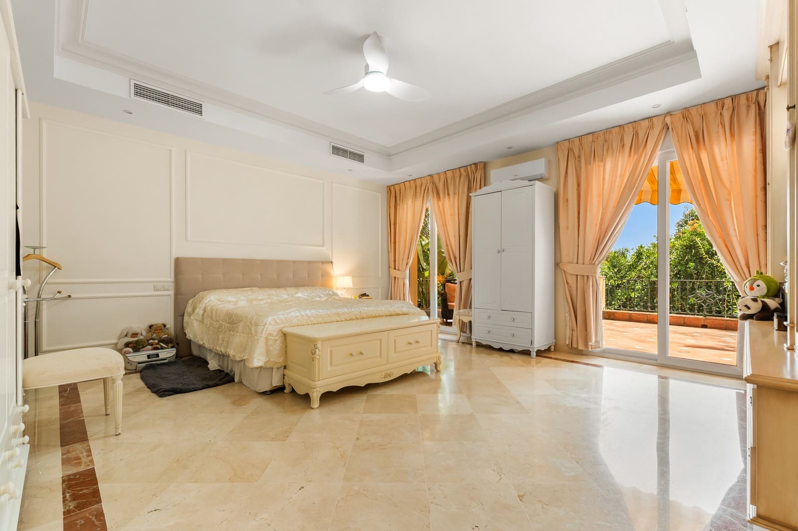 5 camera da letto Villa in vendita in Nueva Andalucia con piscina garage - 2.950.000 € (Rif: 10170539)
