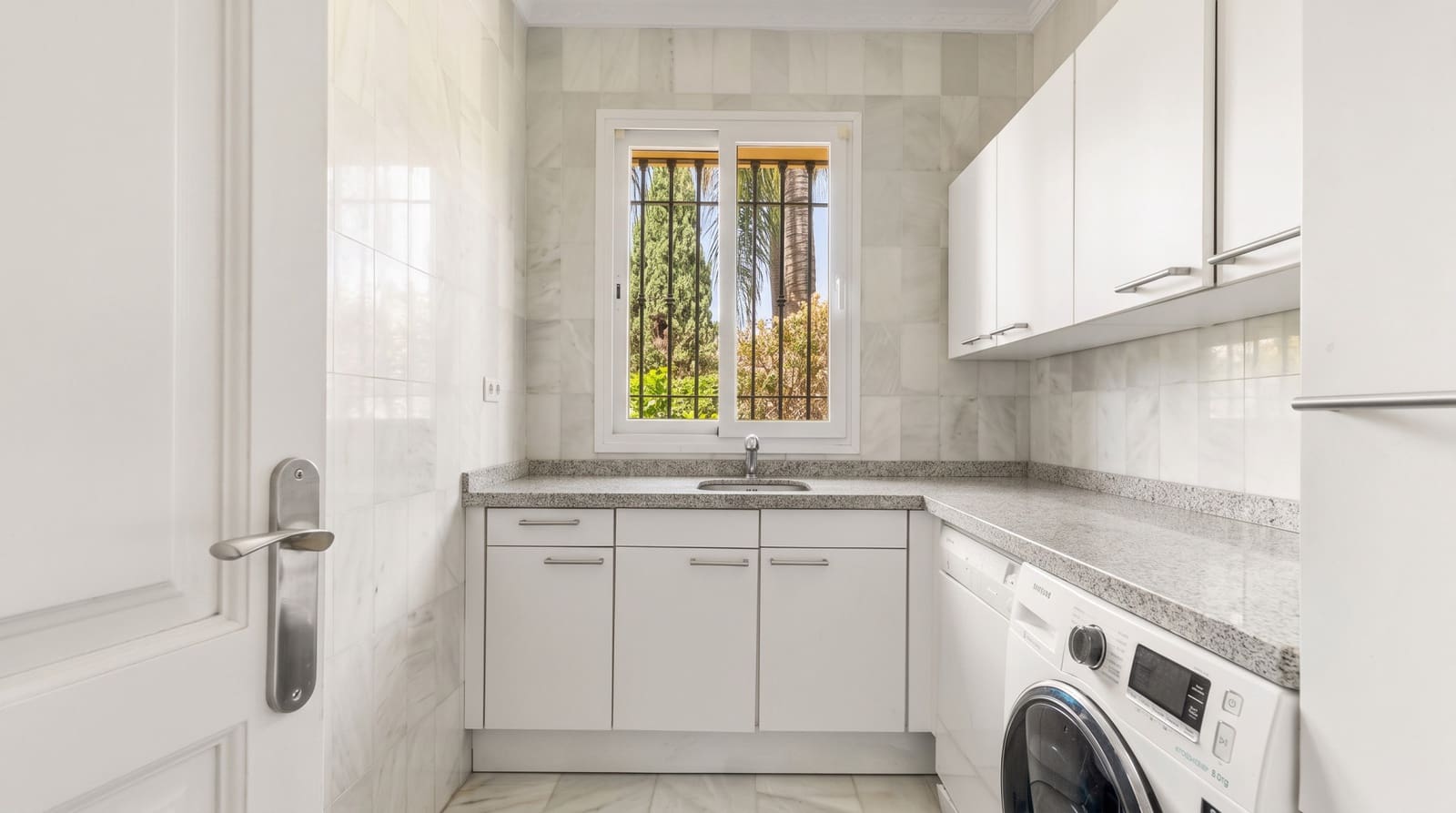 5 camera da letto Villa in vendita in Nueva Andalucia con piscina garage - 2.950.000 € (Rif: 10170539)