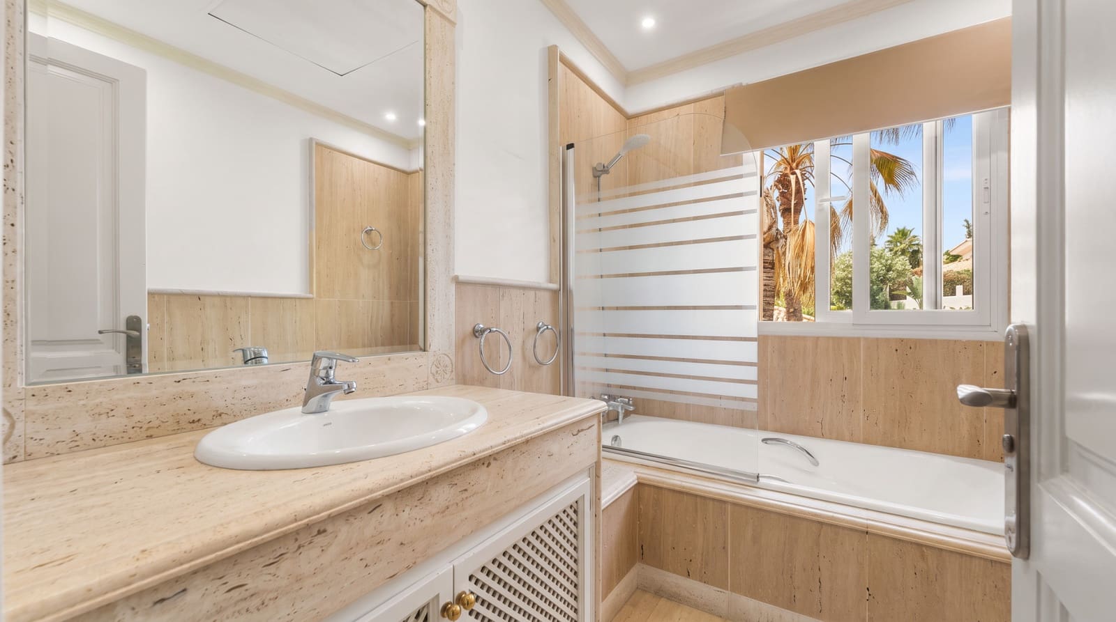 5 camera da letto Villa in vendita in Nueva Andalucia con piscina garage - 2.950.000 € (Rif: 10170539)