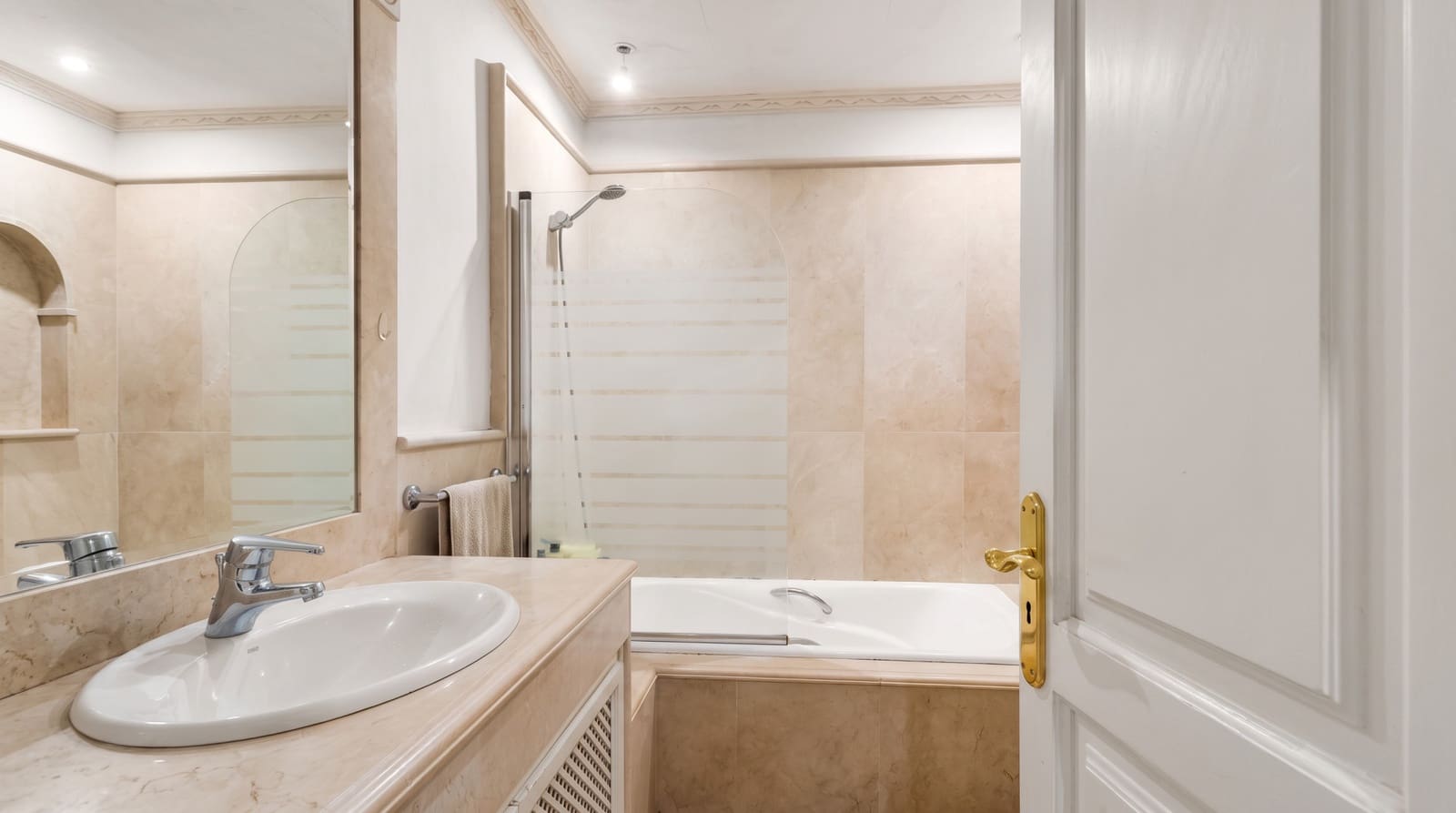 5 camera da letto Villa in vendita in Nueva Andalucia con piscina garage - 2.950.000 € (Rif: 10170539)