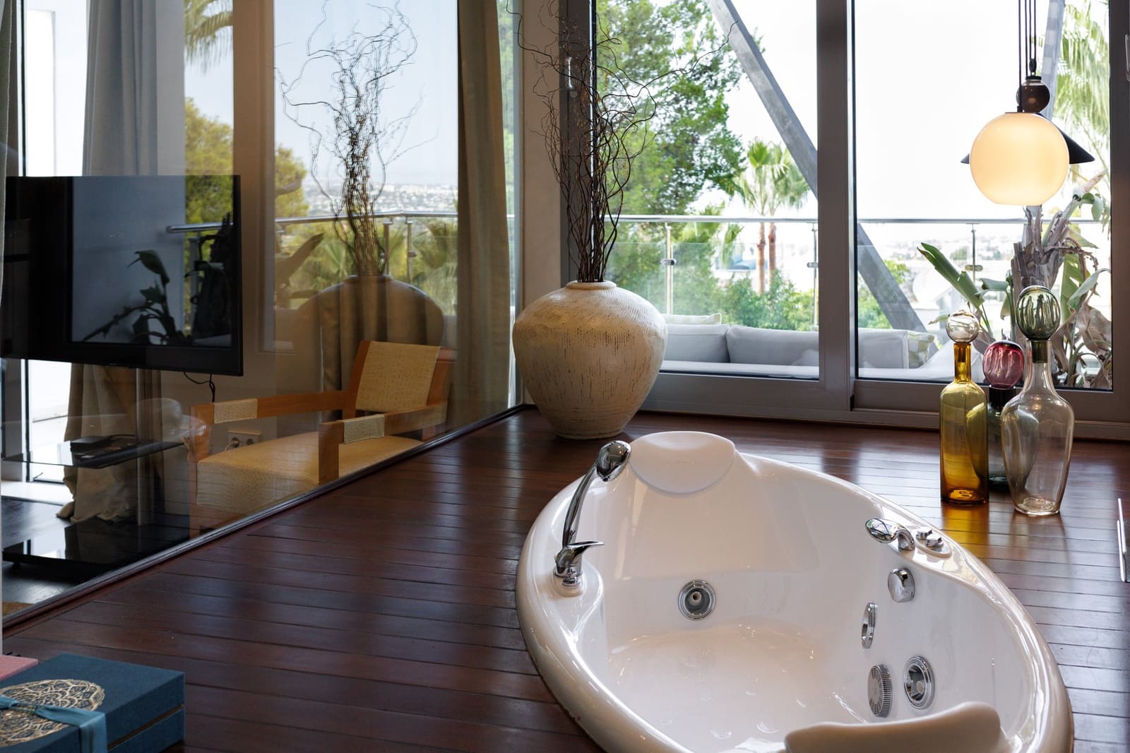 3 bedroom Semi-detached Villa for sale in Marbella with pool garage - € 3,800,000 (Ref: 10170542)