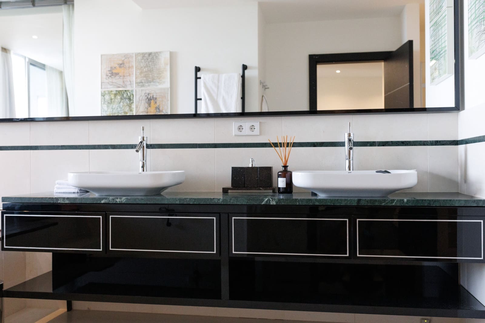 3 bedroom Semi-detached Villa for sale in Marbella with pool garage - € 3,800,000 (Ref: 10170542)