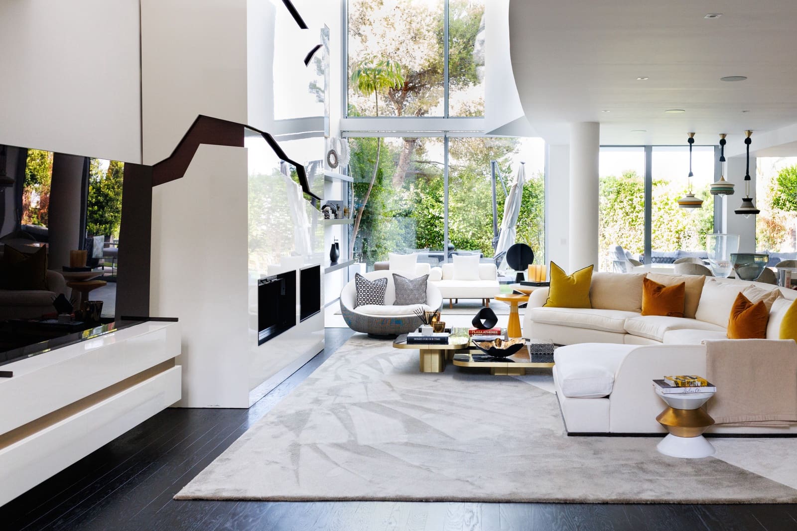 3 bedroom Semi-detached Villa for sale in Marbella with pool garage - € 3,800,000 (Ref: 10170542)
