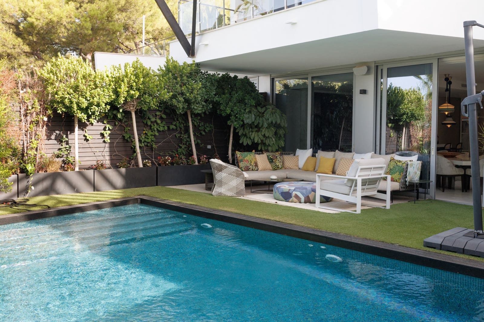 3 bedroom Semi-detached Villa for sale in Marbella with pool garage - € 3,800,000 (Ref: 10170542)