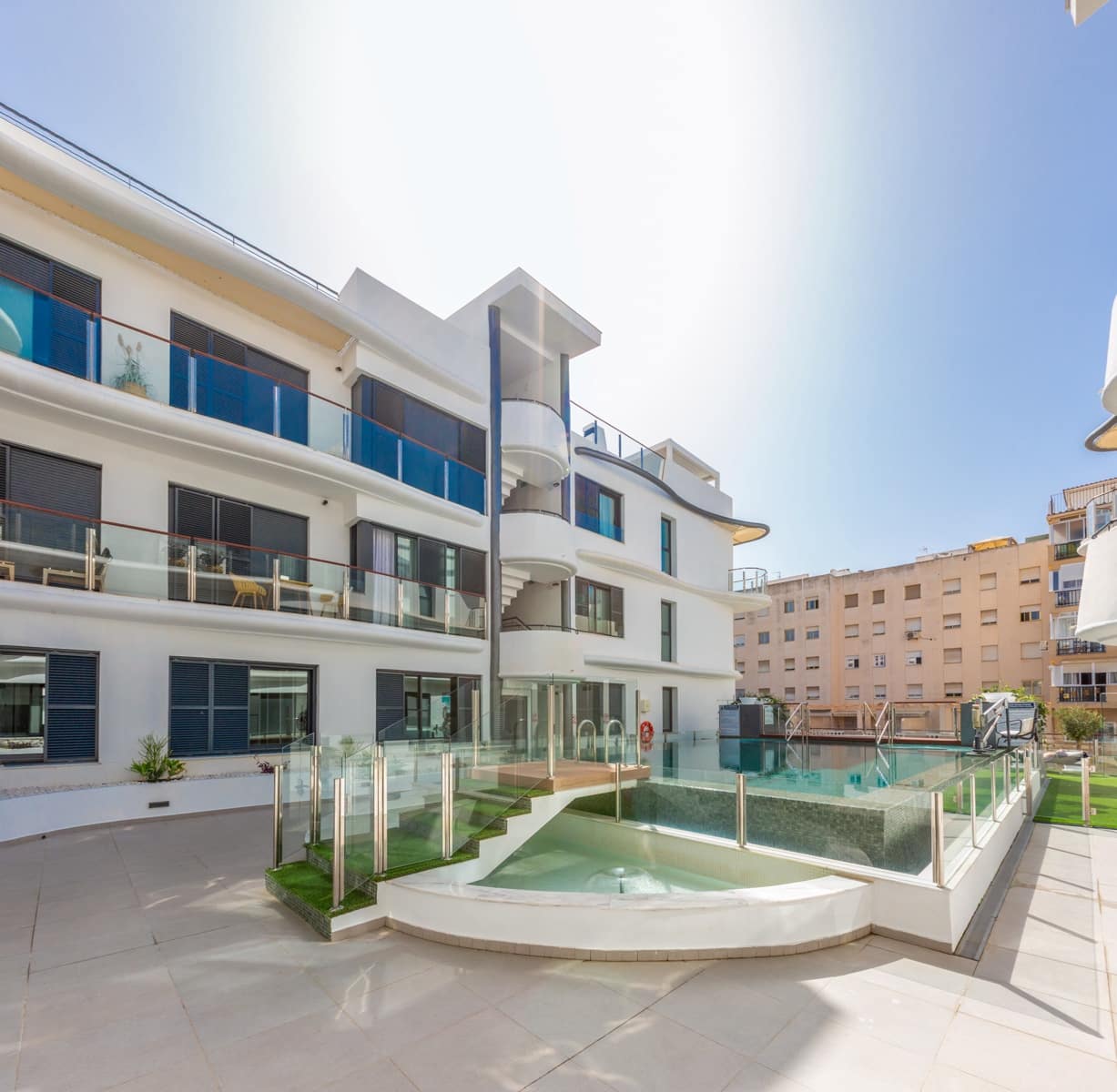 2 bedroom Penthouse for sale in Estepona with pool garage - € 925,000 (Ref: 10170548)