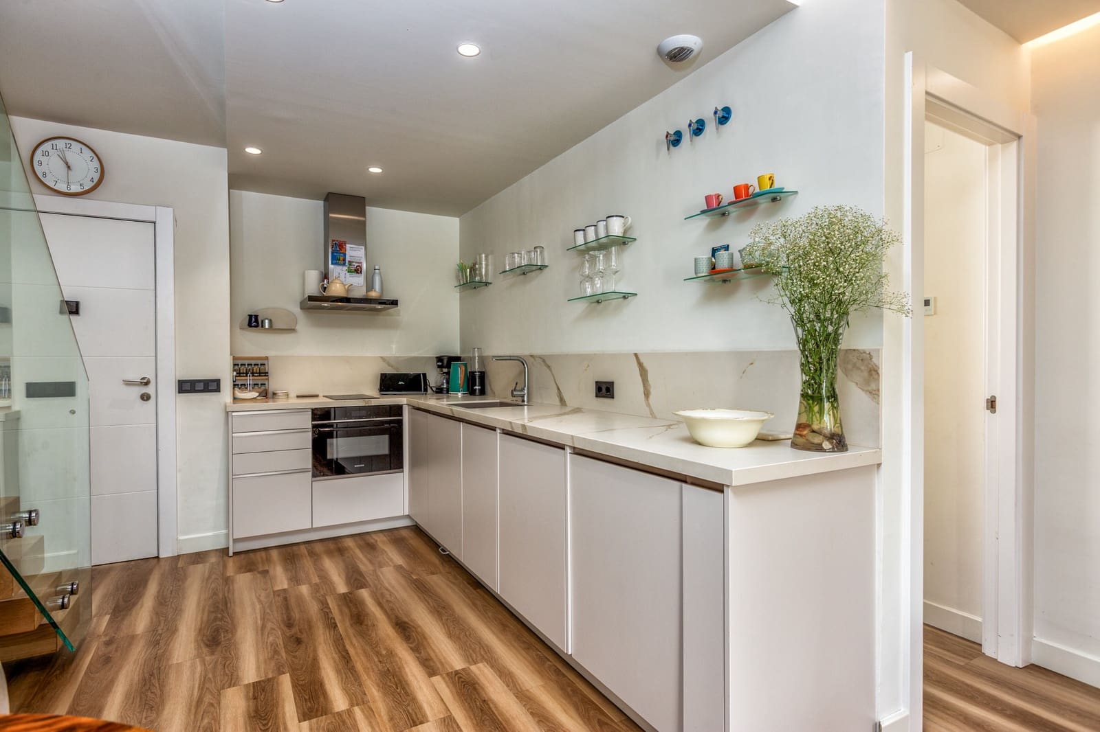 2 bedroom Penthouse for sale in Estepona with pool garage - € 925,000 (Ref: 10170548)