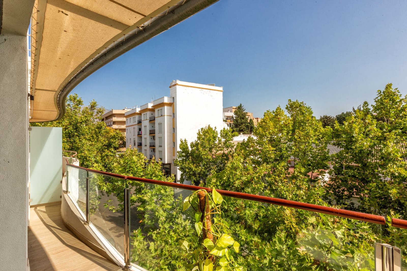 2 bedroom Penthouse for sale in Estepona with pool garage - € 925,000 (Ref: 10170548)