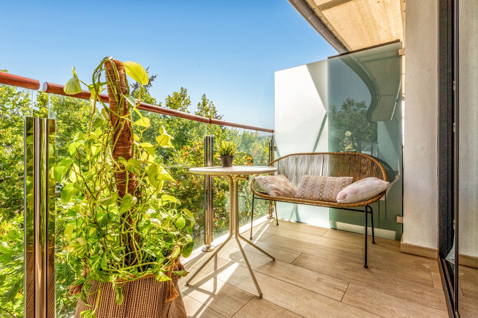2 bedroom Penthouse for sale in Estepona with pool garage - € 925,000 (Ref: 10170548)