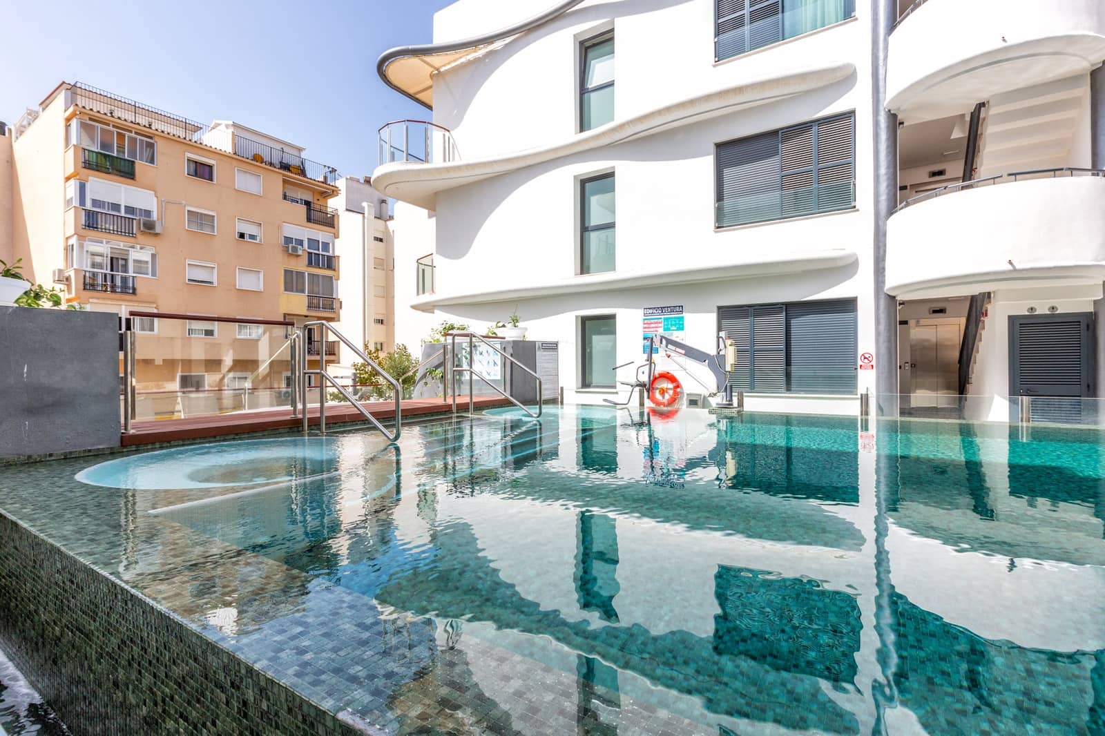 2 bedroom Penthouse for sale in Estepona with pool garage - € 925,000 (Ref: 10170548)