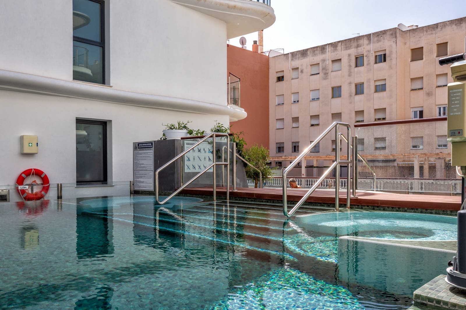 2 bedroom Penthouse for sale in Estepona with pool garage - € 925,000 (Ref: 10170548)