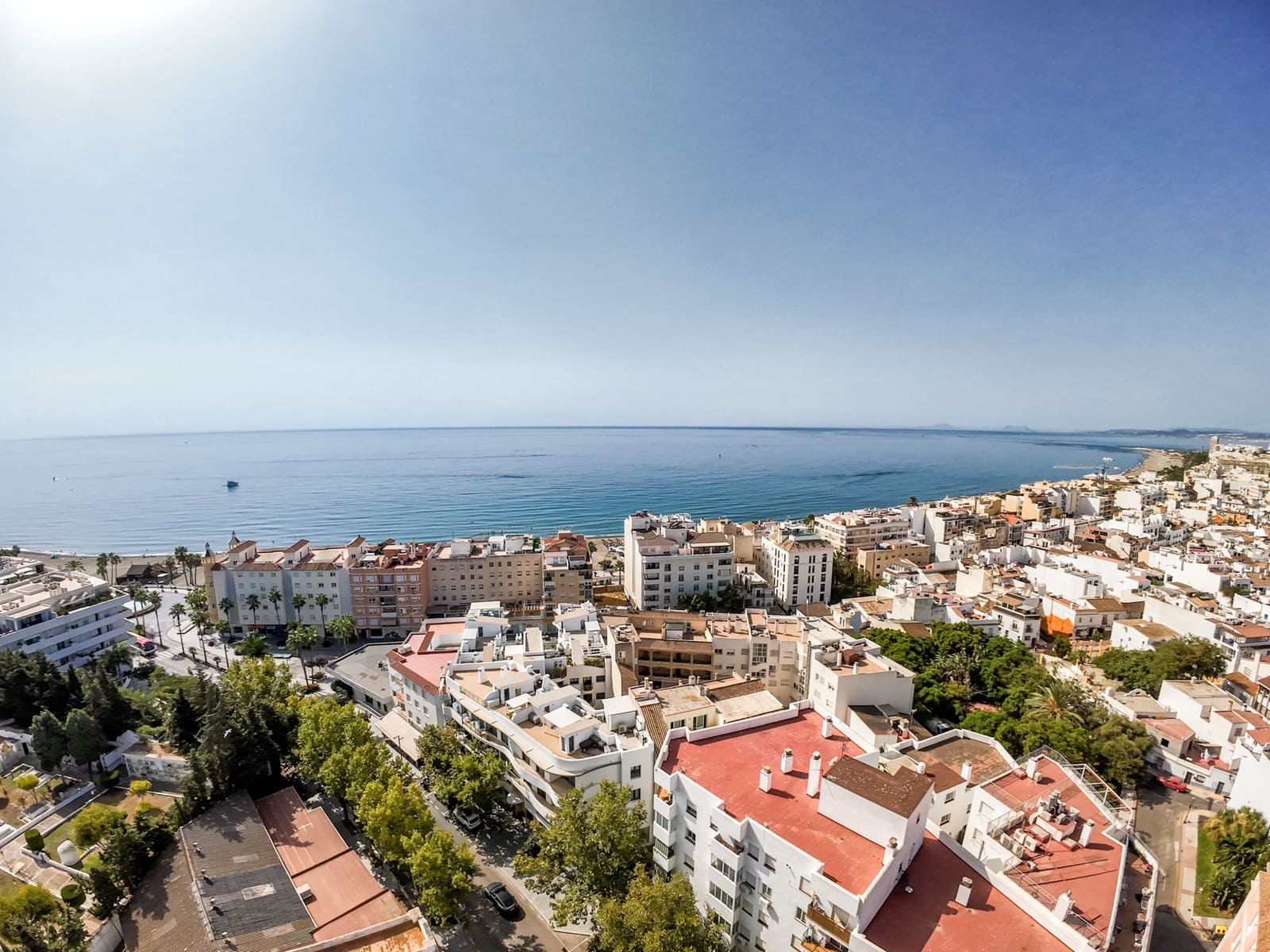 2 bedroom Penthouse for sale in Estepona with pool garage - € 925,000 (Ref: 10170548)