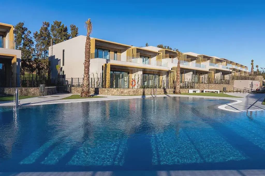 3 soveværelse Byhus til salg i Puerto de la Torre med swimmingpool garage - € 891.000 (Ref: 10170550)