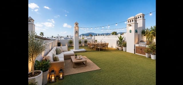 2 soveværelse Penthouse til salg i Estepona med swimmingpool garage - € 349.900 (Ref: 10184214)