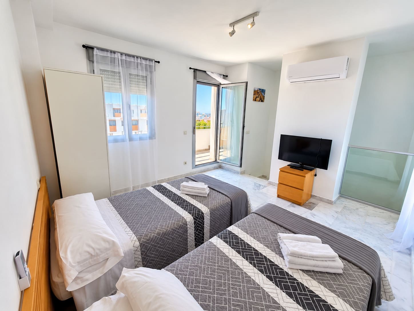 3 Zimmer Penthouse zu verkaufen in Riviera del Sol mit Pool Garage - 456.000 € (Ref: 10186528)