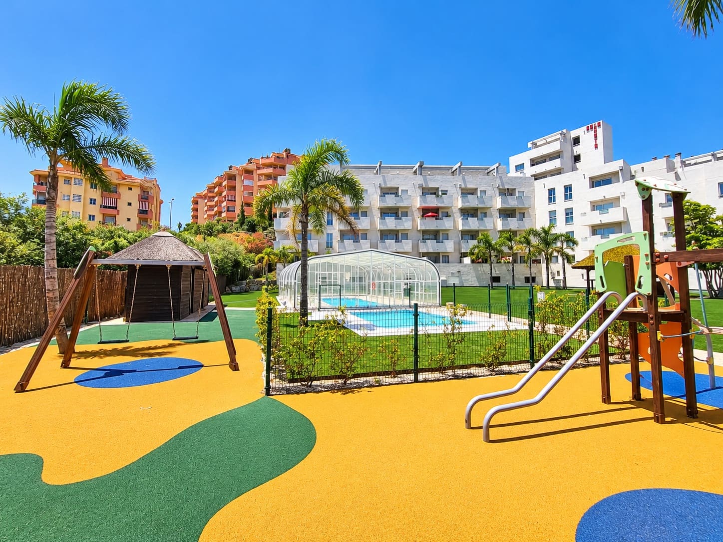 3 Zimmer Penthouse zu verkaufen in Riviera del Sol mit Pool Garage - 456.000 € (Ref: 10186528)