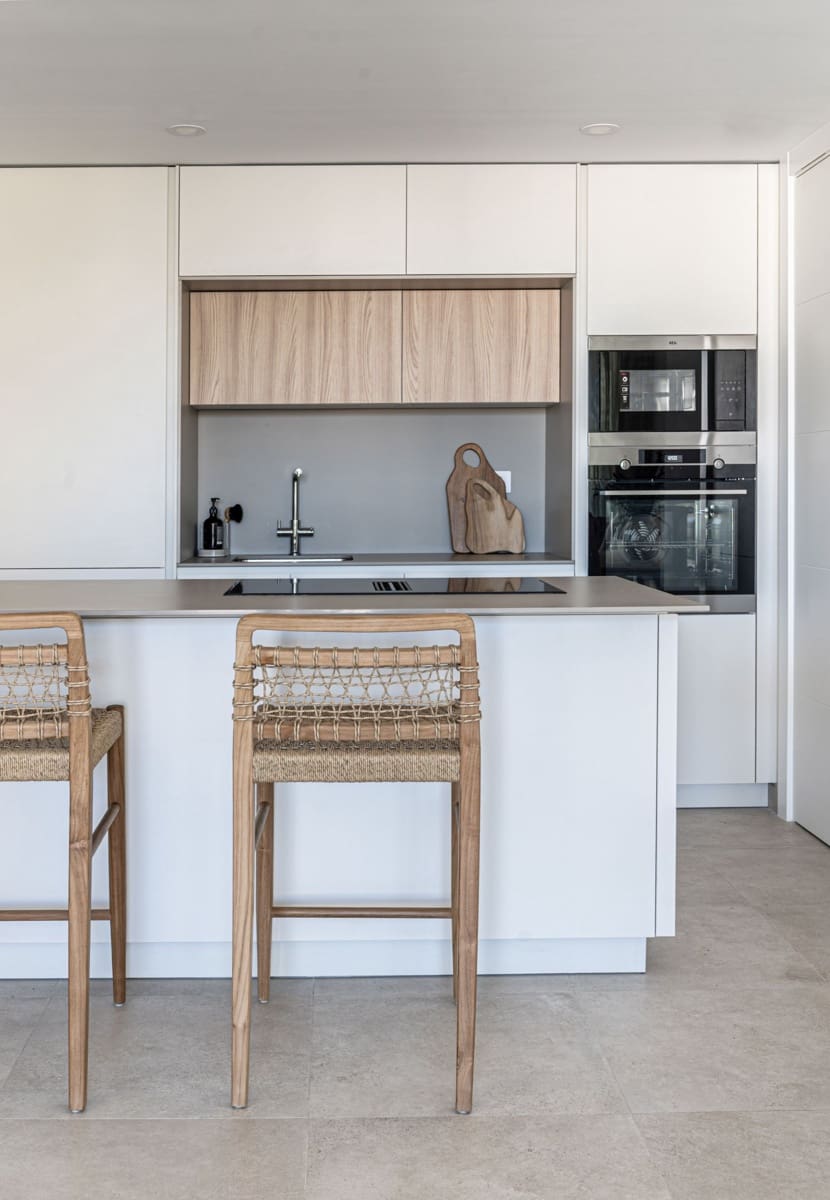 2 bedroom Apartment for sale in Fuengirola with pool garage - € 659,500 (Ref: 6291188)