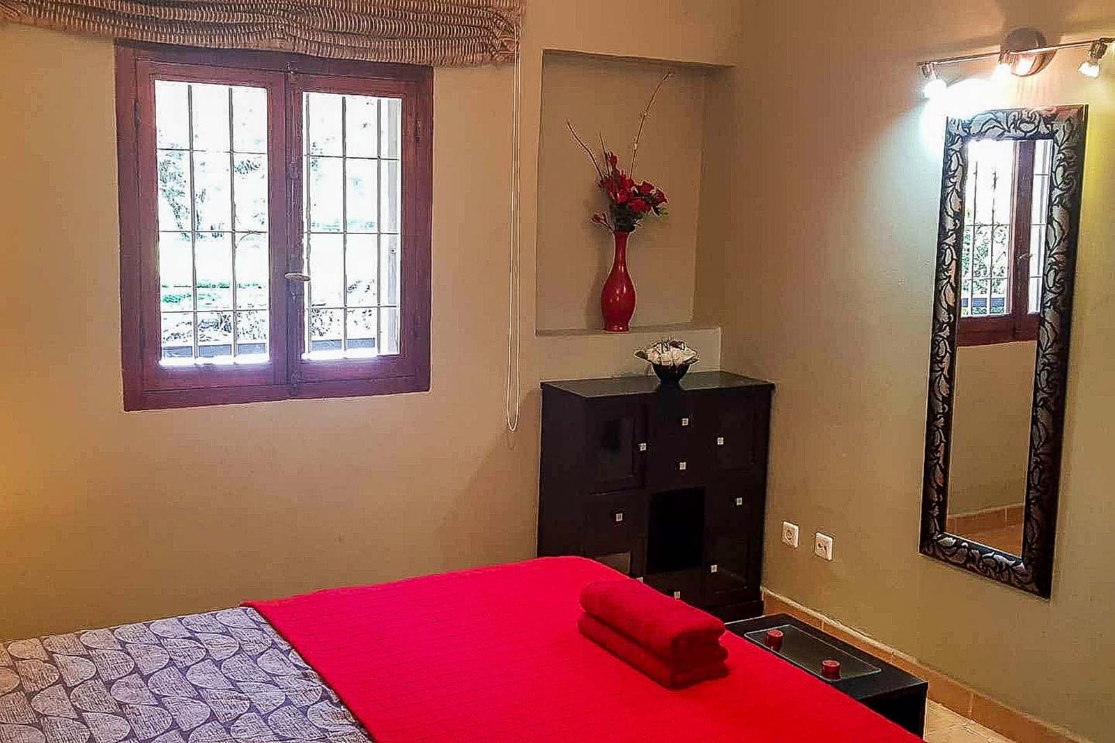 2 bedroom Apartment for sale in Marbella with pool garage - € 485,000 (Ref: 7304070)