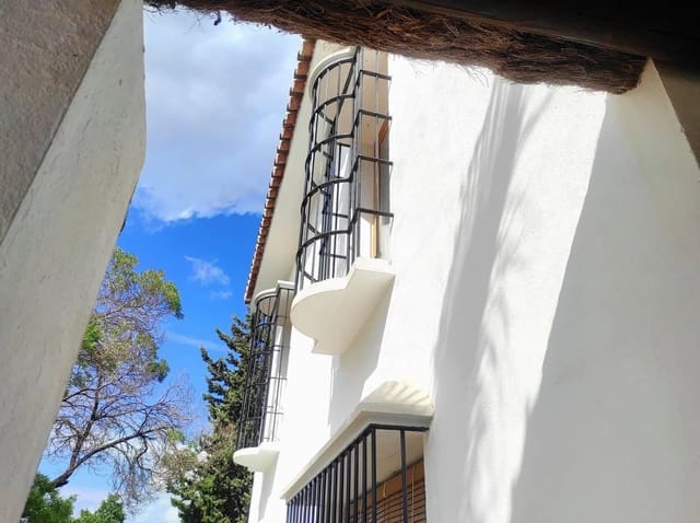 5 quarto Hotel para venda em Alora com piscina garagem - 1 310 000 € (Ref: 7678090)